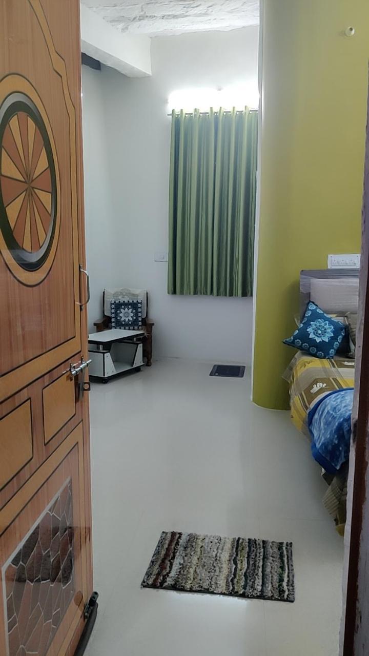 ג'ודפור Ugs Guest House חדר תמונה