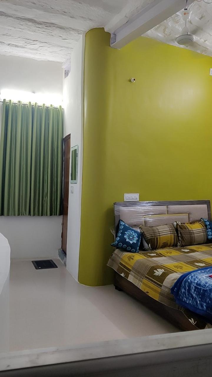 ג'ודפור Ugs Guest House מראה חיצוני תמונה